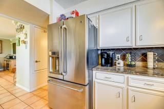 3 Mi to Beaches Corpus Christi Home with Pool - Corpus Christi - 1