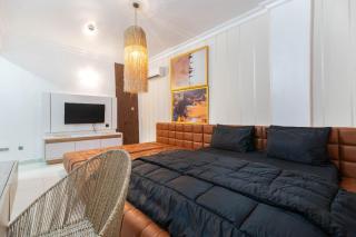 Tastefully furnished two bedrooms lekki lagos - 9