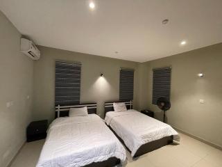 Luxury 5bed Shortlet in Ibadan - Ibadan - 3