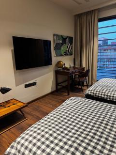 Stylish & Modern Luxury 4BR Apartment Arjun Marg - Gurgaon - 9