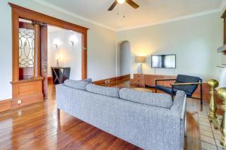 Walkable Apt 4 Mi to Downtown Toledo! - Toledo - 2