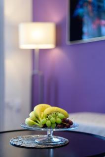 Strelley House 2- spacious with FREE off-street parking, Wifi 500mb & Netflix, close to M1 Jct26 Family & Contractor friendly - Nottingham - 1
