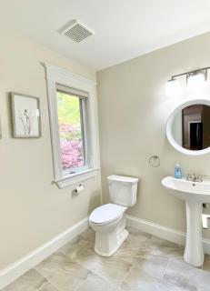 Amazing lakefront house in golf course with Houtub - Hammonds Plains - 3