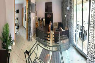 Grande Suite salle de bain toilette privés Terrasse Parking prés Paris - 2