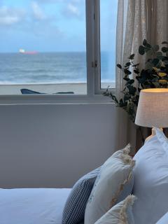 Beachfront Sunrise Sands Retreat, Gibraltar - 8