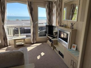 Ladram Bay, 2 Bedroom, Pet Friendly, Wi-Fi, Sleeps 6 - Otterton - 5