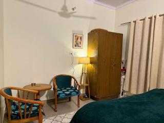 Cozy Room in 3BHK duplex - 8