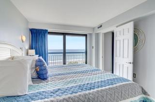 Secluded Beach with Resort Amenities - Myrtle Beach - 4