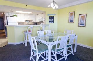 Quiet Condo with Spacious Balcony - 8
