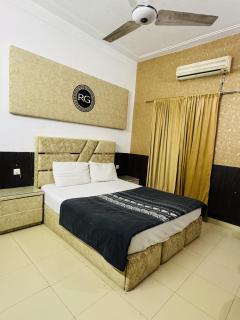 Royal Gulberg Hotel - Lahore - 2