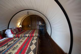Cozy - Stylish West Wagon - Rustic Charm - - 8