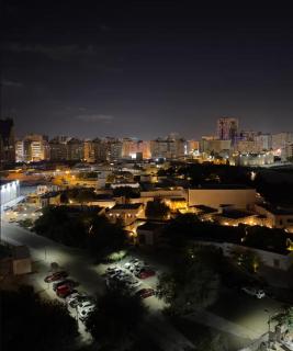 Sea View APT Near dubai Bus Station men Sharing - Sharjah - 9