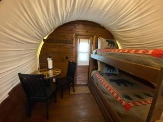 Elevated West Wagon Stay - Spacious Cozy and Charming - - 6