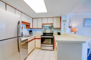 Golden Mile Oceanview King Condo - Myrtle Beach - 4