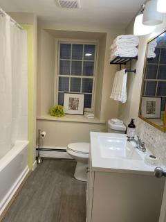 Sweet two bedrooms building in downtown - Charlottetown - 3