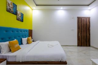 Lime Tree Hotel Vrindavan Near #BankeBihari #PremMandir #ChaarDham - Vrindāvan - 6