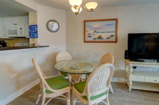Your Beach Escape Oceanview Condo - Myrtle Beach - 7