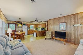 The Stanley Cottage (upstairs) - Emerald Isle - 6