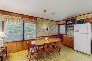 The Stanley Cottage (upstairs) - Emerald Isle - 4