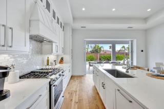 Set Sail - Stunning! Walk to the Beach, Heated Pool & Spa! - Naples - 3