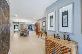 Paradise in the Sun - 1 Mile To The Beach! - Immaculate home with private pool - Naples - 6