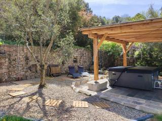 Entre mer & maquis, l'âme de la Corse en gîtes de charme avec jacuzzi, proche Ajaccio - Peri - 1
