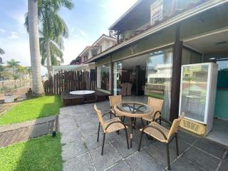 Casa com deck navegável e jacuzzi em Angra dos Reis RJ - Praia da Ribeira - Angra dos Reis - 8