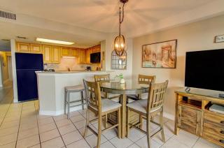 Home Comforts with Amazing View - Myrtle Beach - 9