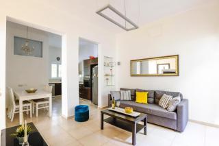 Spacious 2BR Apartment with 2 Bathrooms, Living Room & Kitchen - Prime LocationNear ddizengoff st - Tel Aviv - 0