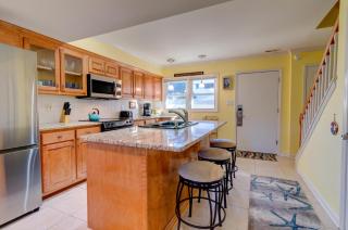 2 Story Condo with Private Patio - Myrtle Beach - 6