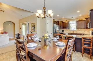 Stay at Jo’s Taylor Retreat: 9 Mi to Greenville! - 9