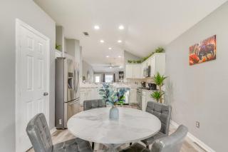 Modern + Spacious: Family Home w/ Yard in Houston! - 9