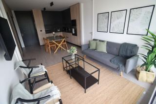Luxury Mall Chic 2BR near Arauco Park - Santiago - 0