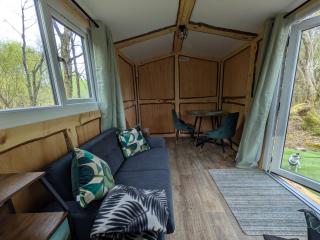 Hideaway Glamping cabin- Caban cudd - 7
