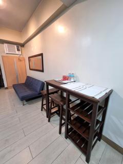 Palm Tree Condos near MNL Airport Terminal 3 by ELR - Manila - 2
