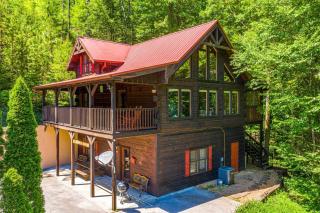 Dog Friendly Secluded Cabin Whot-tub & Sleeps 12 - Pigeon Forge - 9