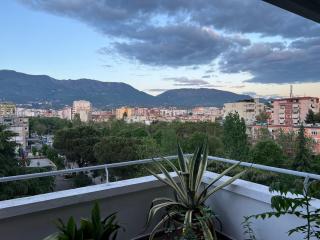 Elin's View Stylish Central Apartment with Panoramic Terrace - Tirana - 6