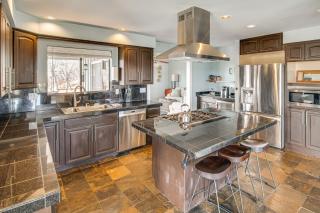 5 Mi to Area Attractions Home with Indoor Hot Tub - 3