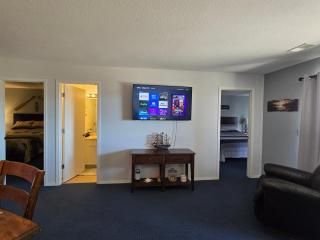 Swan's Getaway Lakeview Condo - Kimberling City - 1
