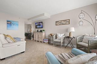 Centrally Located 3-Bed I Walk Everywhere - Clearwater Beach - 2