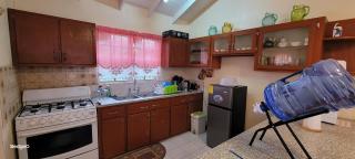 SledgeO's Guest House - - 5