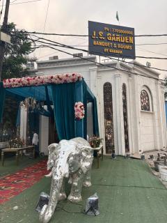 Hotel J Garden - Near Sec 137 Metro - Noida - 9