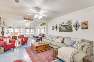 Galveston Bay Retreat Historic La Porte Home! - La Porte - 4
