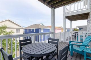 Moms Merriment by Bryant Real Estate - Carolina Beach - 8