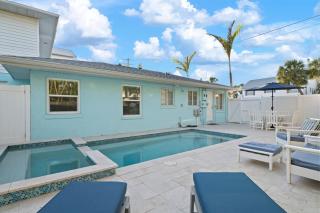 Mermaid Sunset! Available for Summer! Coastal beach home with pool 200 steps to beach! - Holmes Beach - 7