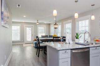 My Five Stars Unit 1 by Bryant Real Estate - Carolina Beach - 4