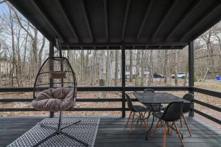 3BR Home w Outdoor Fun Lake Fire Pit Games Grill - 9