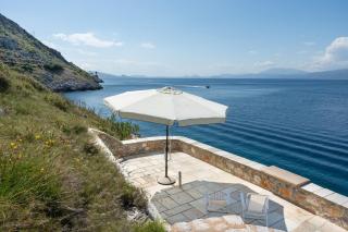 Villa Acqua Vista with private beachfront - Hydra - 7