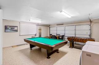 Anaheim Dream Haven-disneyland Pool Foosball - 9
