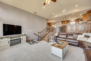 Hot Tub, Pool 40-Acre Horse Ranch in Kiowa! - - 7